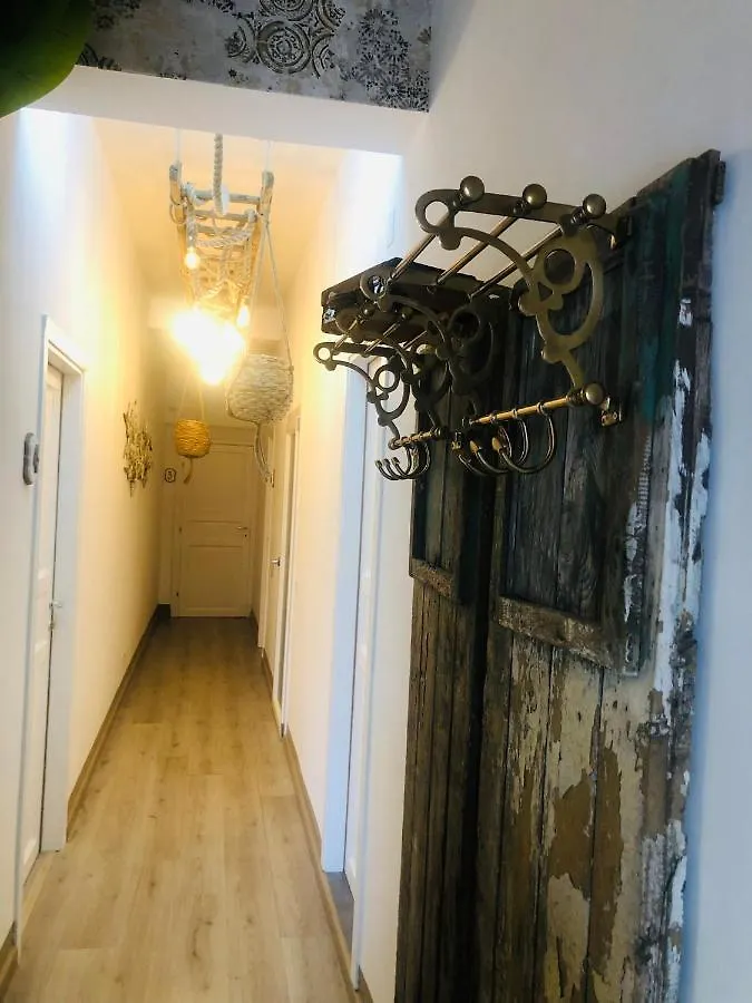 Bed & Breakfast Domus Alberta Lecce